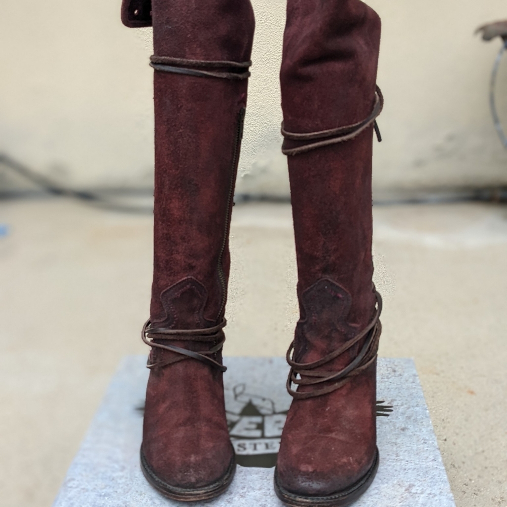 Freebird coal maroon sz 7 suede-retired orig $350